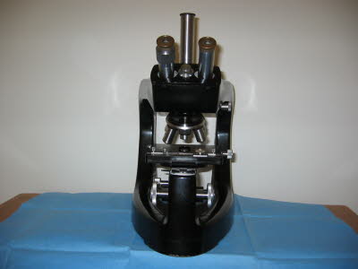 60032 Steindorff Microbe Hunter Front